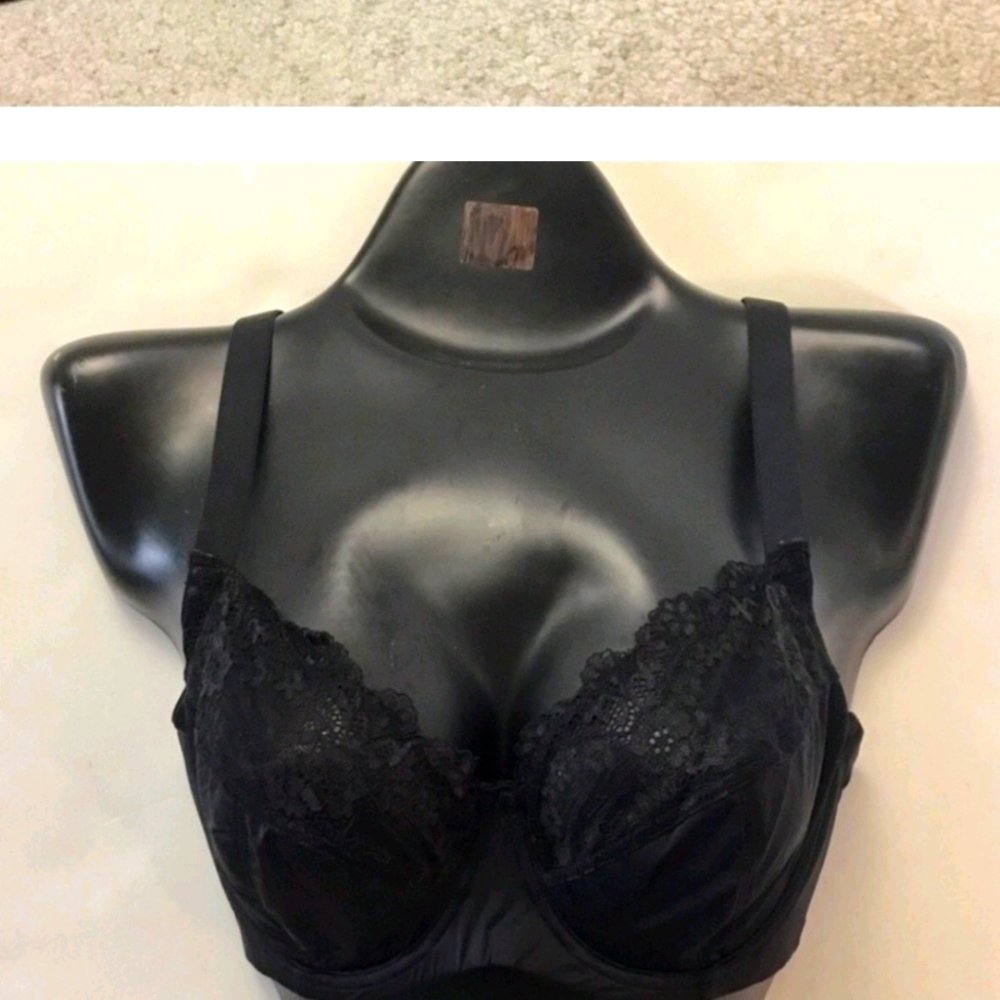 2 Brand new Bras Bundle NWOT
